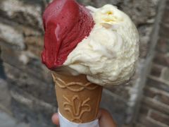 -Gelateria Dondoli