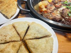 -大众跷脚牛肉馆·非遗传承单位(峨眉山店)