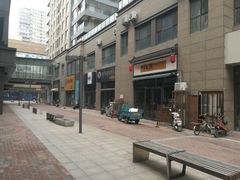 -八月美食小馆(银泰城总店)