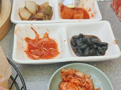 -豚妈妈汤饭·部队锅(南京东路店)