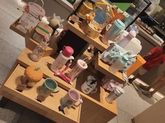 零售区-星巴克臻选(上海中环广场2F店)