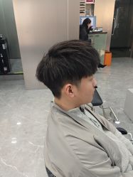 点击看大图 -老佛爷Hair染发烫发Salon