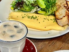 -ROAST coffee & eatery