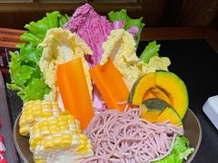 -菌自由丨野生菌火锅特色庭院餐厅(丽江古城店)