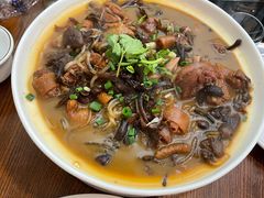 小鸡炖蘑菇-李老哈·东北菜(宋园路店)