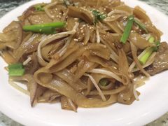 干炒牛河-頂好酒家·经典粤菜(海信广场店)