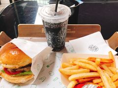 -龙治汉堡(中华城店)