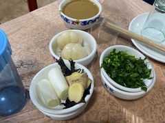 糖蒜-鑫龙火锅城(环山路店)