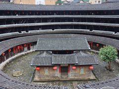 -初溪土楼群
