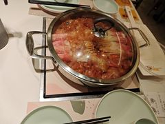 -黄记煌三汁焖锅(新佳丽江汉路店)