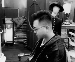 -TWOFACE双面理发馆