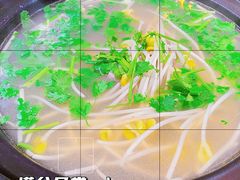 -遵义虾子卢四羊肉粉(大沽路店)