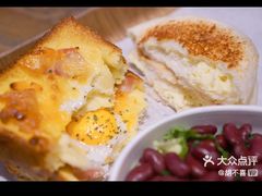-巴黎贝甜(大宁国际商业广场店)