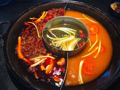 -渝涯重庆豆花老火锅(中赢国际店)