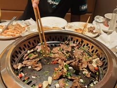 -黑金·寻焰自助百汇·烤肉·火锅(中街店)