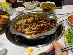 -乡土特色.冷锅鱼.牦牛肉汤锅