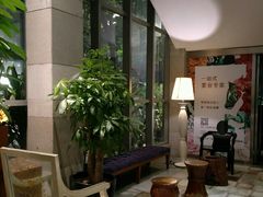 -广州卡丽酒店(大金钟路地铁站店)