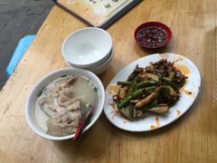-雷祖芳老妈蹄花店