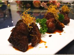 上海熏鱼-新光酒家·河豚·海鲜·蟹料理(浦东店)