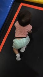 -维佳童话镇演出现场(徐东店)