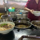 藕饺里面放了生姜稍微有点辣，蒿子粑粑蒿味很重