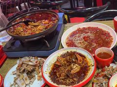 -老闵田螺馆·南昌特色小炒(梦时代店)