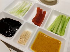 -皇城根·鲁菜济南菜·吊炉烤鸭·炒鸡鱼头(济南旗舰店)