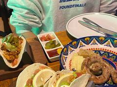-Famous肥猫墨西哥音乐餐吧(五棵松华熙LIVE店)