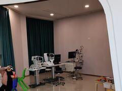 -荣视医眼镜(老车站店)