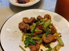 -莲餐厅·湖北菜·潜江小龙虾店(愚园路店)