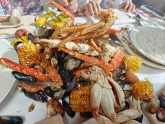 -Crab Pot Restaurant