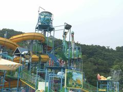 -平湖九龙山乐满地水上乐园