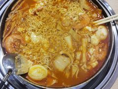 -三清洞摩西韩式年糕火锅(威高广场店)