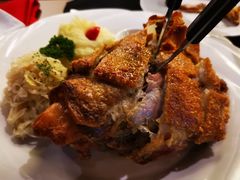 德式猪肘-申德勒加油站西餐厅Schindlers Tankstelle(上海外滩店)