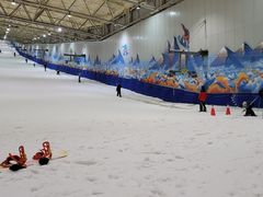 -乔波室内滑雪场