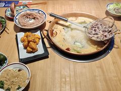 -洱火云南酸菜牛肉火锅(石景山当代商城店)