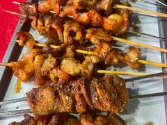 -龙巢盱眙龙虾·牛蛙·烧烤宵夜(八卦岭店)