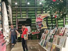 -钟书阁(松江泰晤士小镇店)