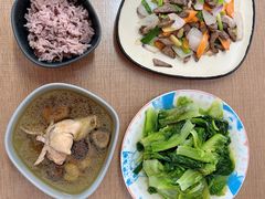 -爱的果实月嫂育婴师(世纪东方店)