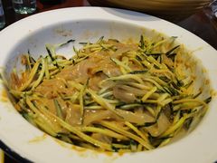 -老码头黑皮肘子锅包肉(文政街店)