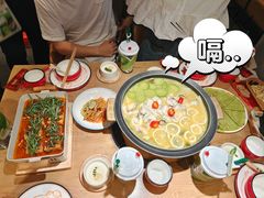 -山城外·非遗酸菜鱼(蜀都万达店)