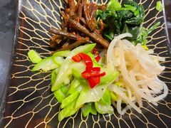 -山川小町·极番烧肉(新地假日广场店)
