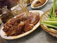 -清风园肘子馆(万家大激店)