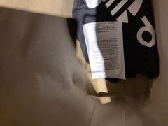 -阿迪达斯(百联徐汇商业广场运动旗舰店)