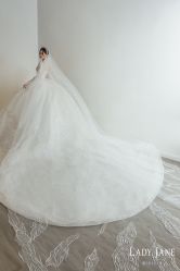 -Lady  Jane高端婚纱礼服馆
