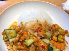 宫保鸡丁盖饭-大乘嘟成都小吃(石门店)