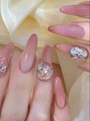 -Pink You美甲洗眉纹绣定制中心
