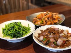 蒜蓉炒茼蒿-大牌大·传统杭帮菜(湖滨店)