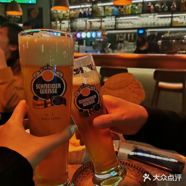 吃肉喝酒届的最强王者-兰巴赫