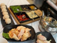 -鲜入围煮花胶鸡海鲜火锅